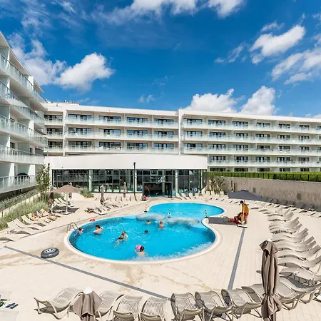 Polanki Aqua Sunrise - Basen Fitness Bawialnia Kołobrzeg