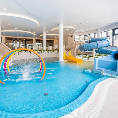 Polanki Aqua Sunrise - Basen Fitness Bawialnia